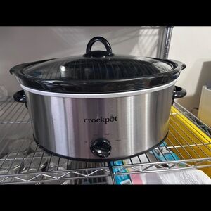 Crockpot Stainless Steel Slow Cooker with Black Lid and Handles